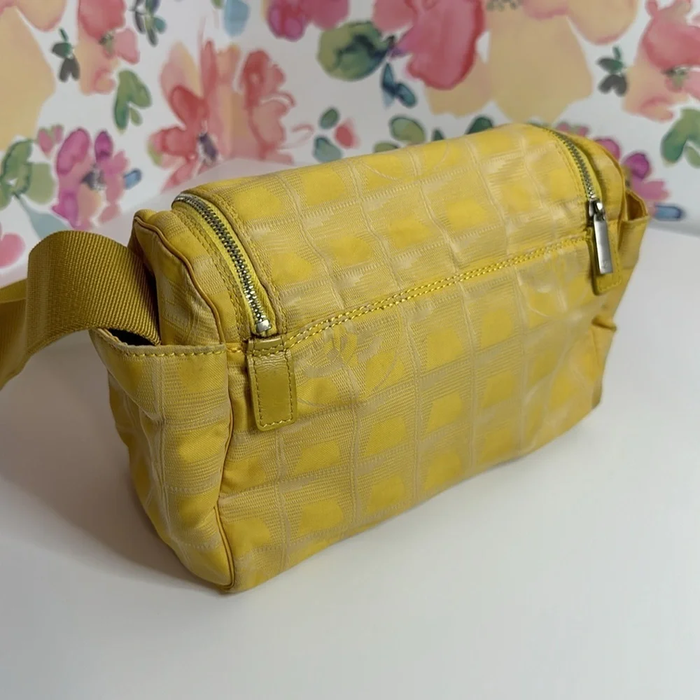 💯Authentic Chanel Travel Line Zip Shoulder Bag Nylon Small🍀